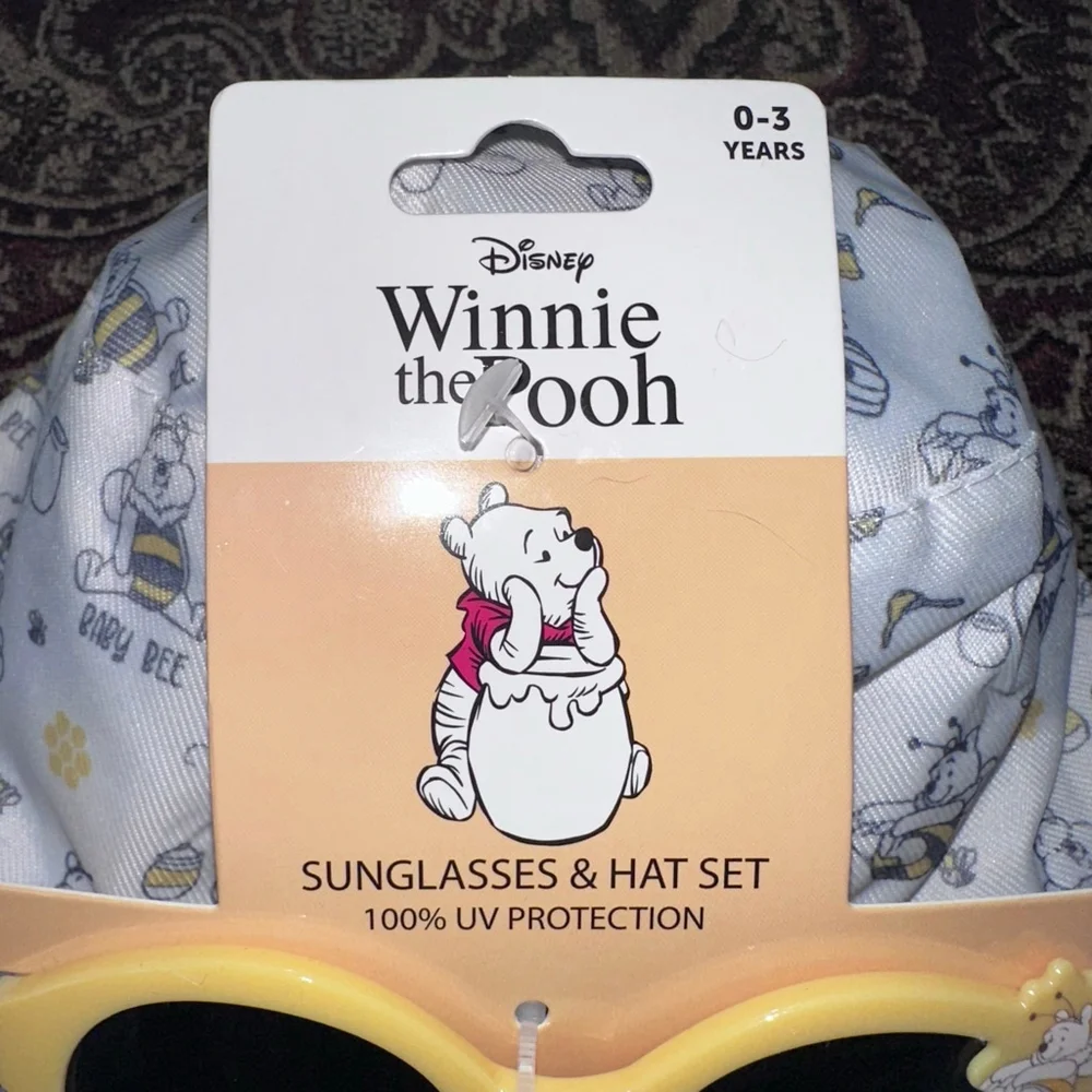 NWT Disney Winnie The Pooh Beach Bucket Hat & Sunglasses Set 0-3 Years